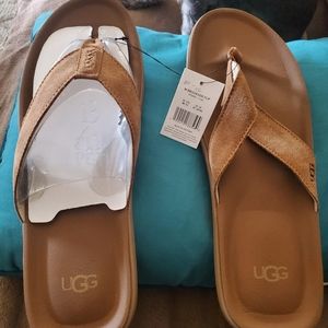 Ugg flip flops